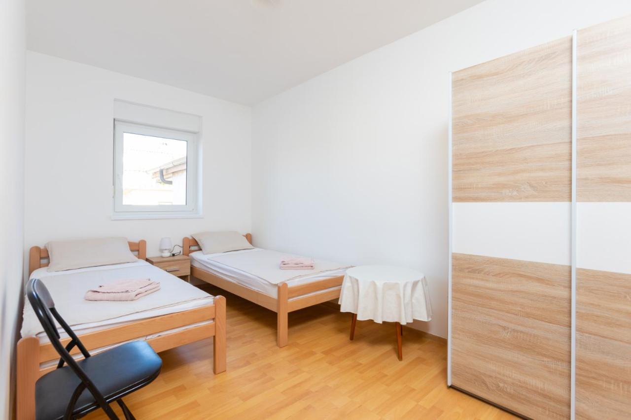 Aleksic Appartement Medulin Buitenkant foto